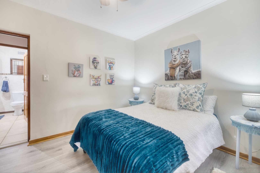 5 Bedroom Property for Sale in Fisherhaven Western Cape